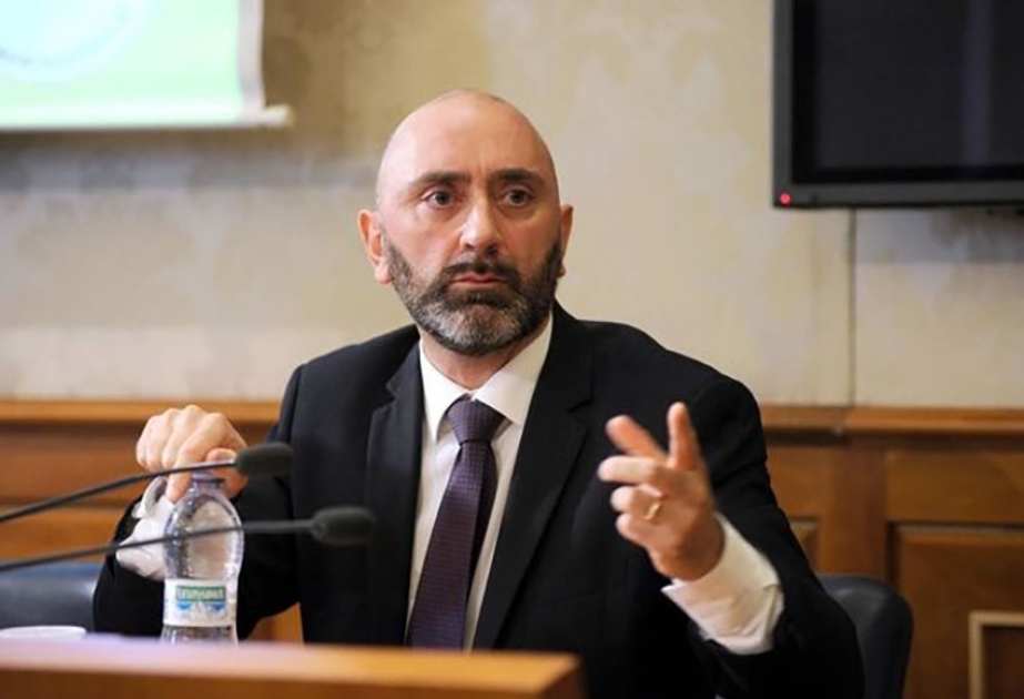 İtaliyalı senator Ermənistan silahlı qüvvələrinin Gəncəyə raket hücumunu pisləyən açıqlama verib