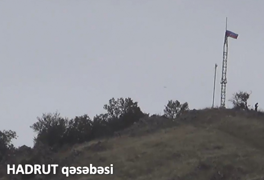 Verteidigungsministerium veröffentlicht Videoaufnahmen aus Siedlung Hadrut, die aus armenischer Okkupation befreit ist VIDEO
