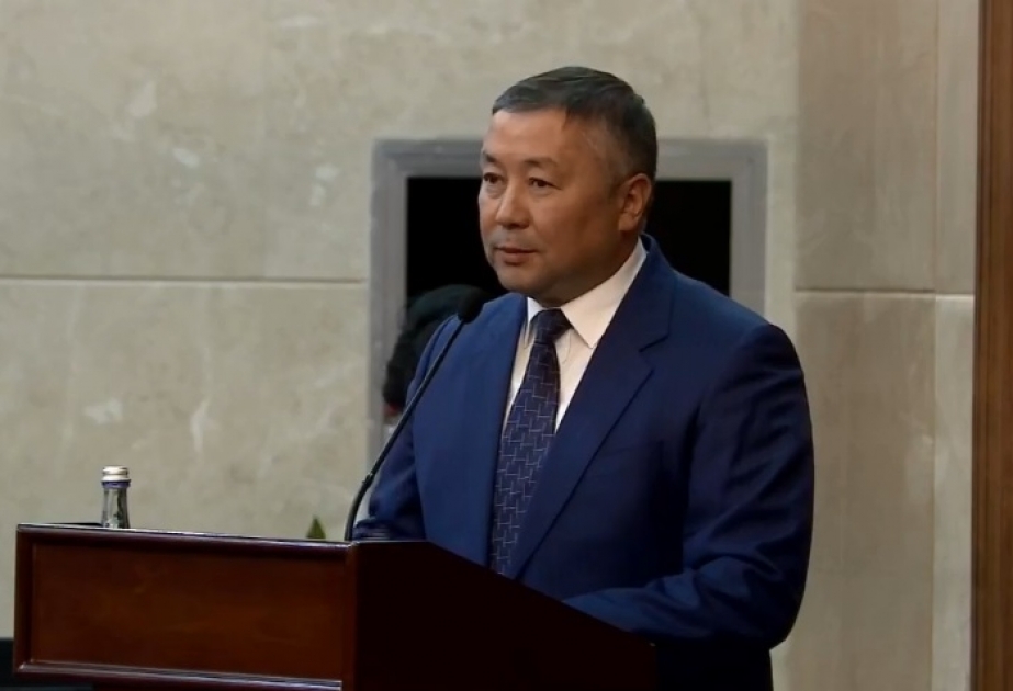 Kanat İsayev Qırğızıstan parlamentinin sədri seçilib