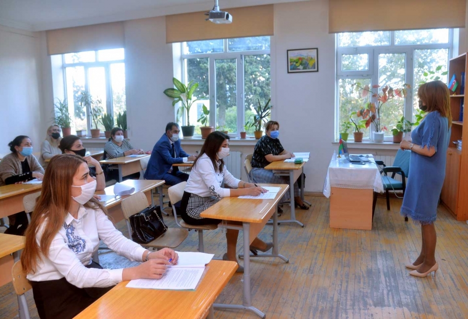 Məktəb direktoru olmaq istəyənlər üçün təlimlərə başlanılıb