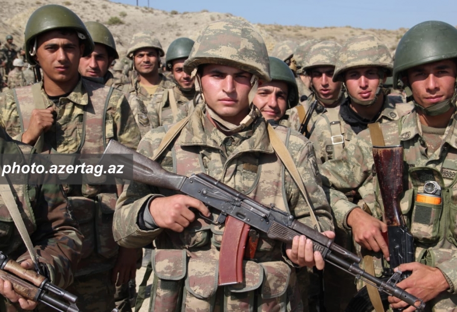 Döyüş meydanında böyük şücaət göstərən əsgərlərimiz – FOTO