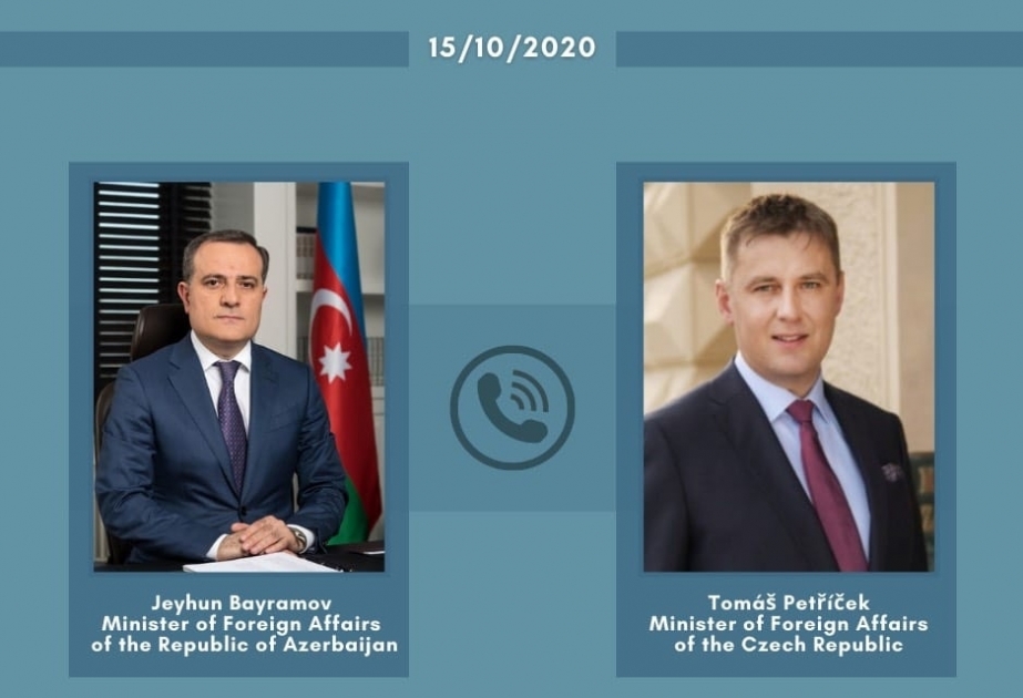 Azerbaijani, Czech FMs hold phone talk