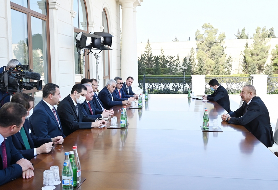 Prezident İlham Əliyev: Türkiyə-Azərbaycan birliyi sarsılmazdır və ağır günlərdə biz bir-birimizin yanındayıq VİDEO
