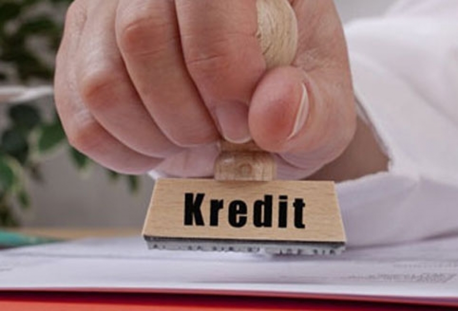 Cari ildə kreditlәrin 97,4 faizi banklar tәrәfindәn verilib