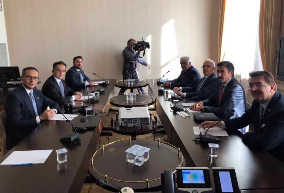 Türkiyə parlamentində Yeni Azərbaycan Partiyası ilə Ədalət və İnkişaf Partiyası arasında əməkdaşlığın perspektivləri müzakirə olunub