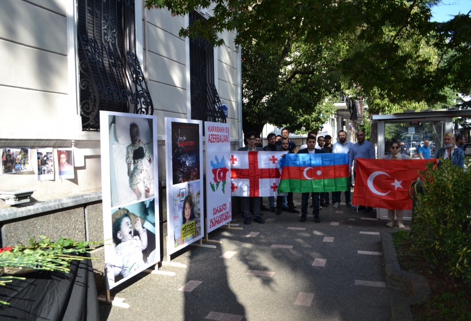 Erməni terroru nəticəsində Gəncədə həlak olanların xatirəsi Batumidə ehtiramla anılıb
