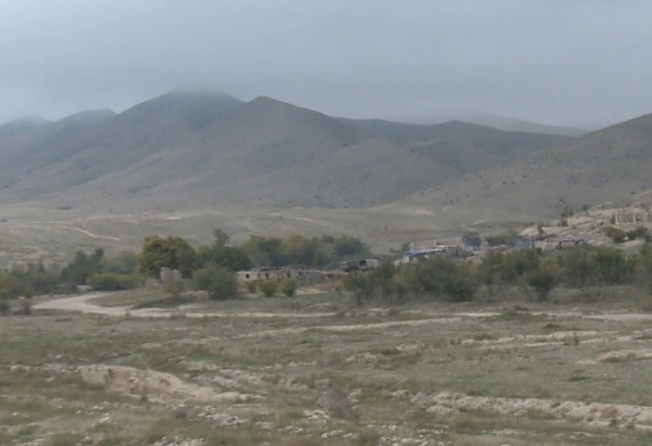 Verteidigungsministerium veröffentlicht Videoaufnahmen aus Dorf Minbaschili in Region Jabrayil, das aus armenischer Okkupation befreit ist VIDEO