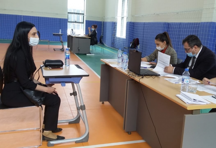 Peşə təhsili müəssisələrinə müəllimlərin işə qəbulu üzrə müsahibə mərhələsi aparılır