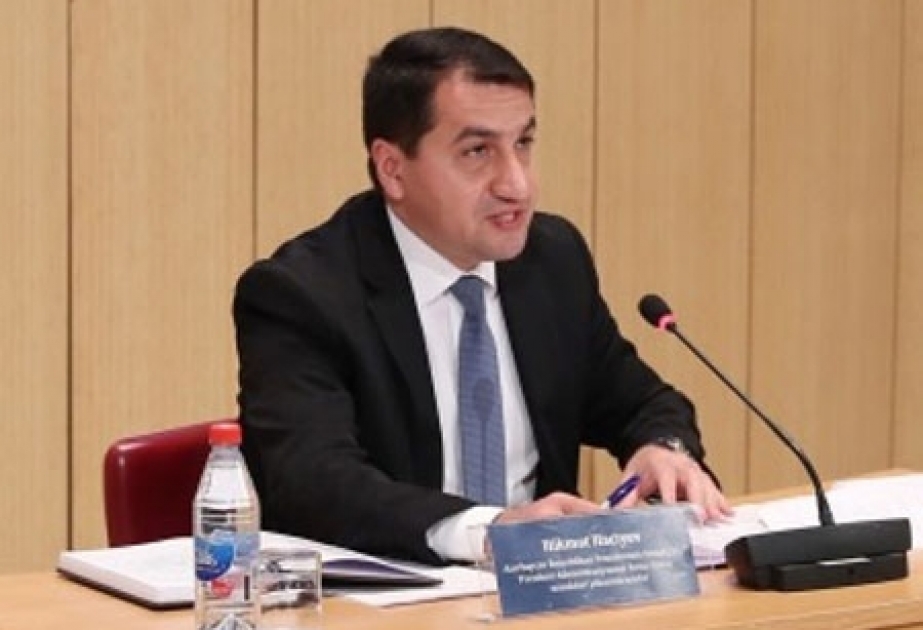 Hikmət Hacıyev: Döyüş meydanında məğlubiyyətə uğrayan Ermənistan qisasını mülki insanlardan almağa çalışır