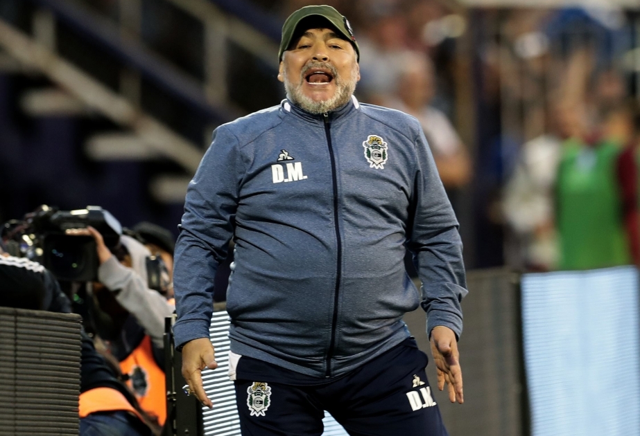 Dieqo Maradona karantinə alınıb