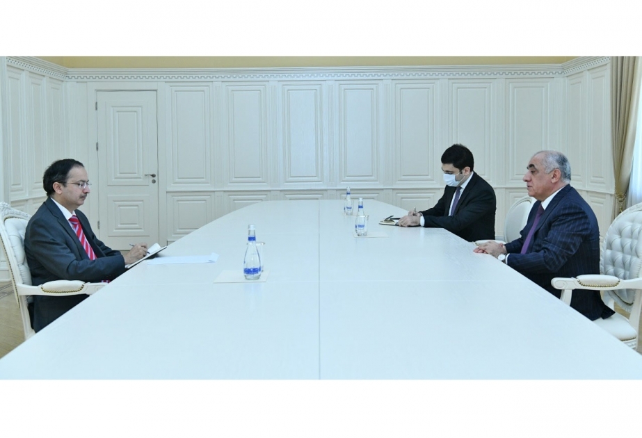 Премьер-министр Али Асадов встретился с послом Пакистана в Азербайджане