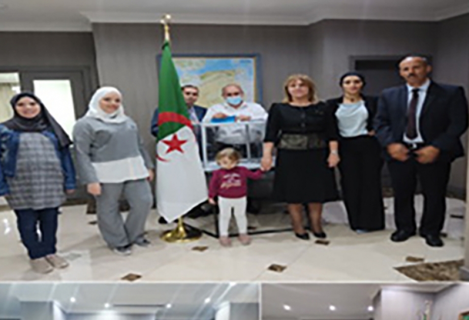 السفارة الجزائرية بباكو تفتح مركزا للاقتراع في الاستفتاء على الدستور الجديد للبلد