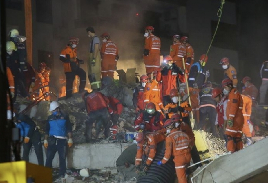 İzmirdə zəlzələ nəticəsində ölənlərin sayı artıb