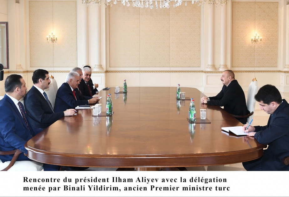 Le président Ilham Aliyev rencontre une délégation menée par l’ancien Premier ministre turc Binali Yildirim VIDEO