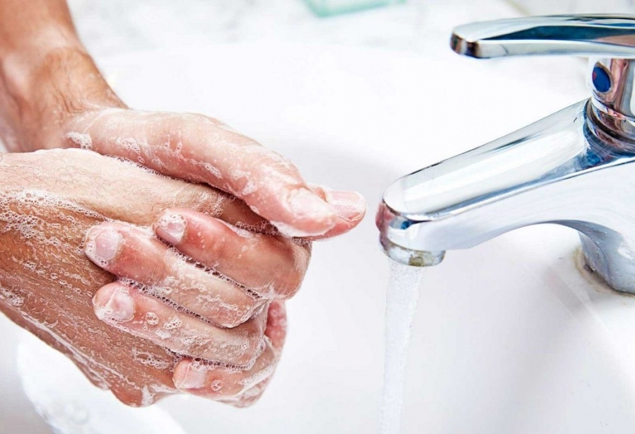 Ученые: мытье рук избавляет от большего количества микробов, чем дезинфицирующие средства для рук