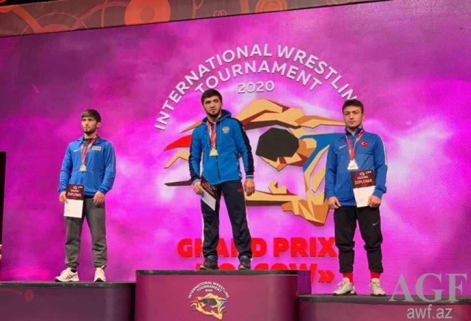 Luchadores azerbaiyanos ganan 4 medallas en Moscú