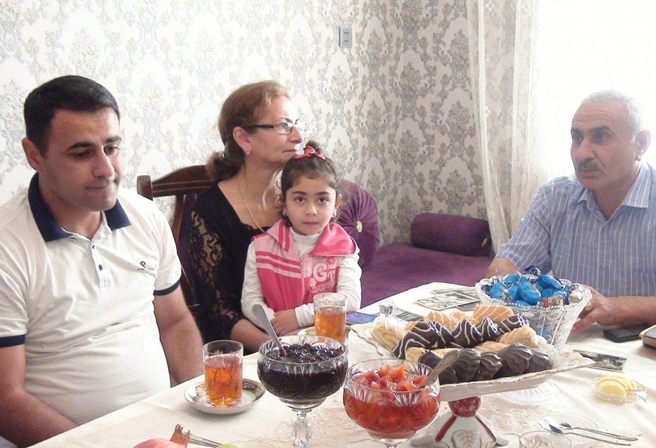 Əziz Şuşa, sən bizimsən, sən azadsan, biz qayıtmışıq, biz səni dirçəldəcəyik – Şuşalıların 28 illik Vətən nisgili sevinc hissləri ilə əvəzlənib FOTO VİDEO