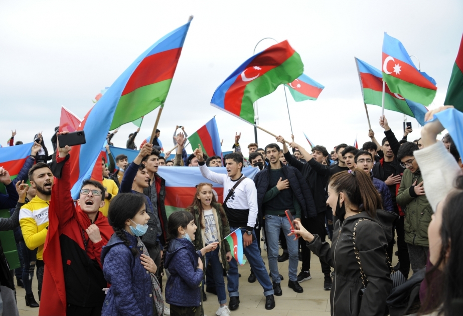 Brilliant expression of respect and reverence to Martyr’s souls –  PHOTO VIDEO