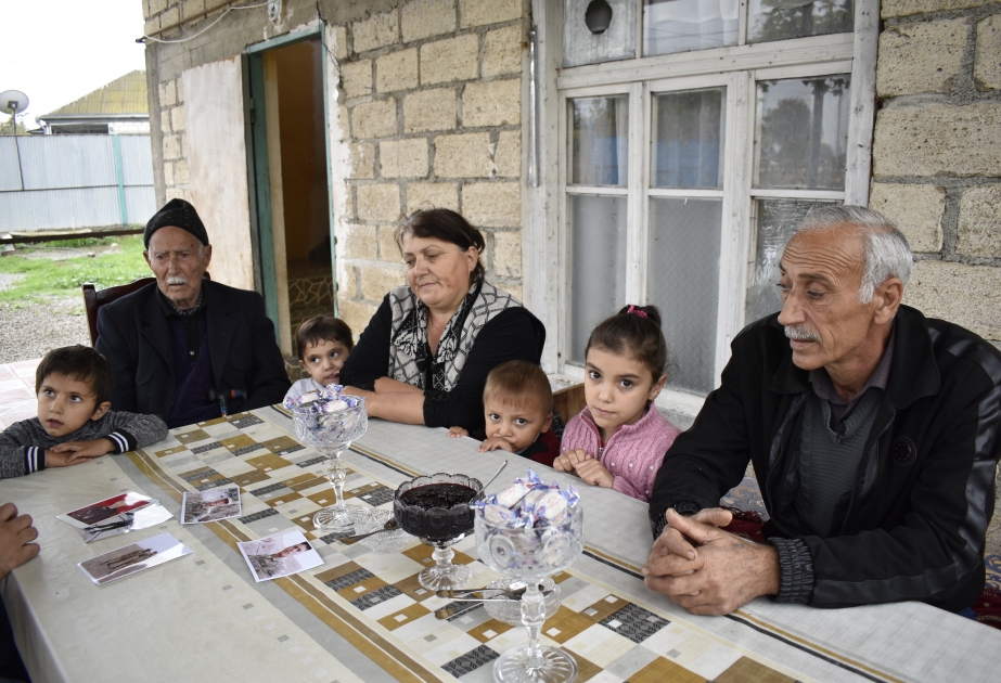 Əsgər anası: Sevinirəm ki, yazılan yeni, həm də şanlı hərb tariximizdə oğullarımın da payı var