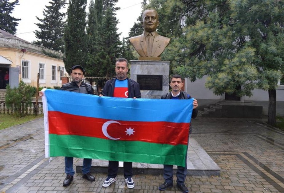 Astaralı gənclər Böyük Qələbə şərəfinə piyada Bakı şəhərinə yürüşə başlayıblar