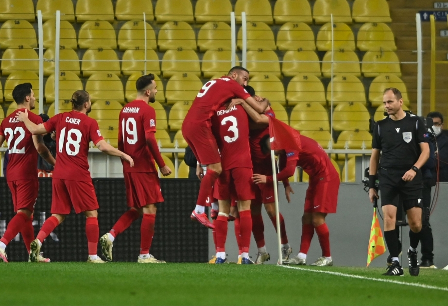 Turquía ganó a Rusia por 3-2 en Estambul