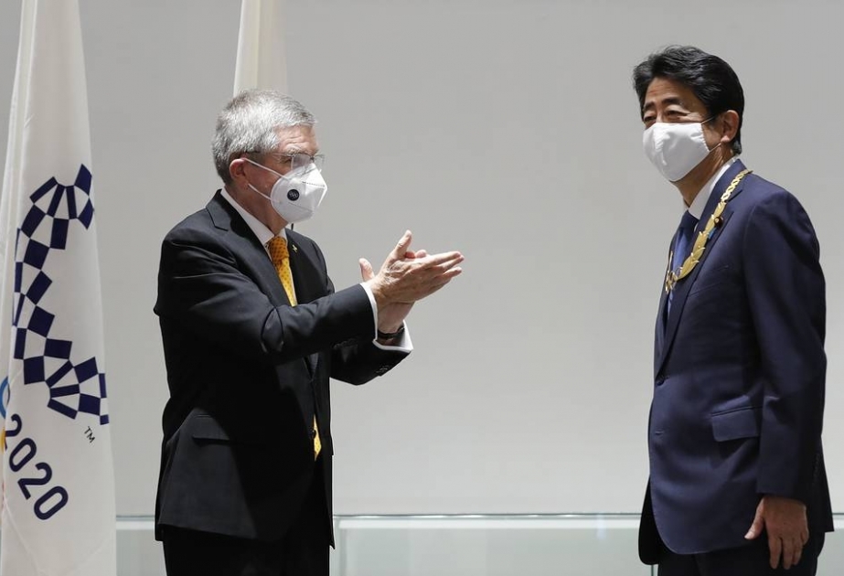 BOK prezidenti Yaponiyanın keçmiş Baş nazirini Olimpiya ordeni ilə təltif edib