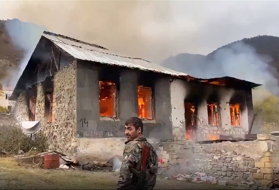 Azerbaiyán condena enérgicamente el terror ambiental de los armenios en Kalbadjar