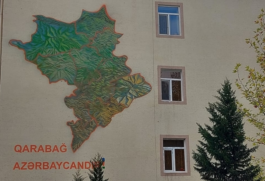 Şamaxıda ictimai yaşayış binasının fasadına çəkilən Qarabağın xəritəsi hər kəsdə böyük maraq doğurub