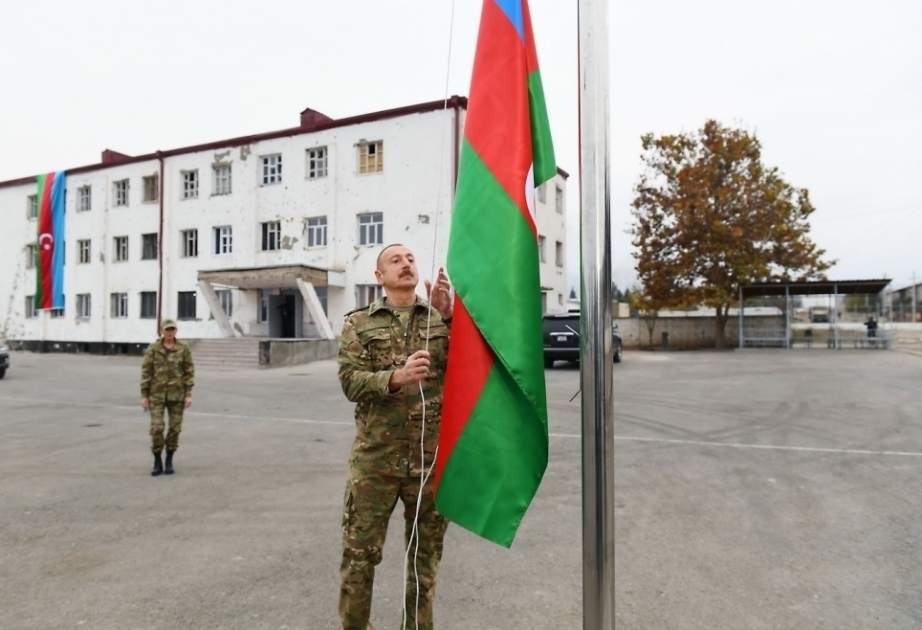 Präsident Ilham Aliyev: Aserbaidschanische Flagge, die in befreiten Gebieten gehisst wird, wird für immer dort wehen