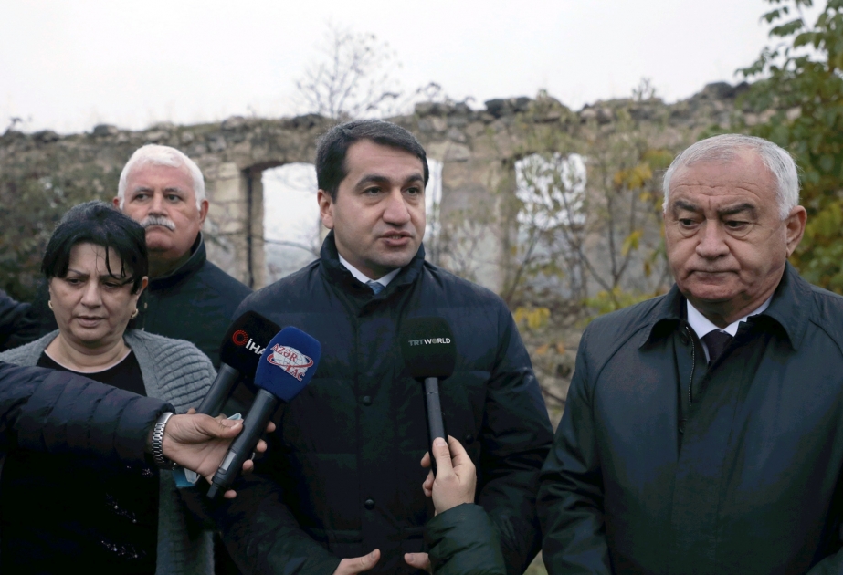 Hikmet Hajiyev: Armenien muss für seine Zerstörungswut zur Rechenschaft gezogen werden