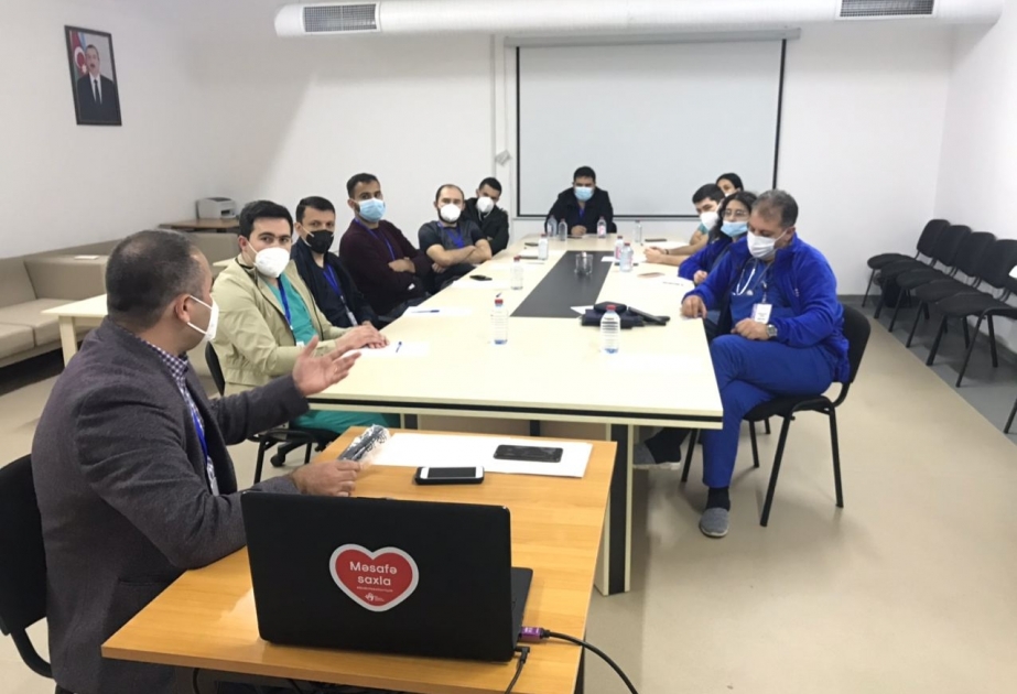 FHN-in modul tipli hospitalının həkimləri ABŞ-dakı həmkarları ilə COVID-19 xəstələrinin müalicəsini müzakirə ediblər