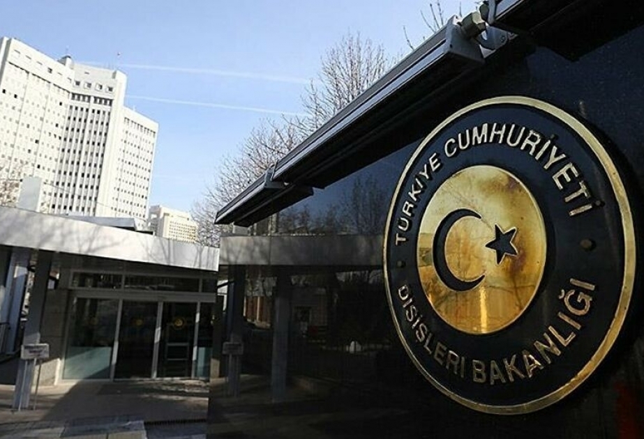 Türkiyənin və Britaniyanın xarici işlər nazirləri Qarabağ məsələsini müzakirə ediblər