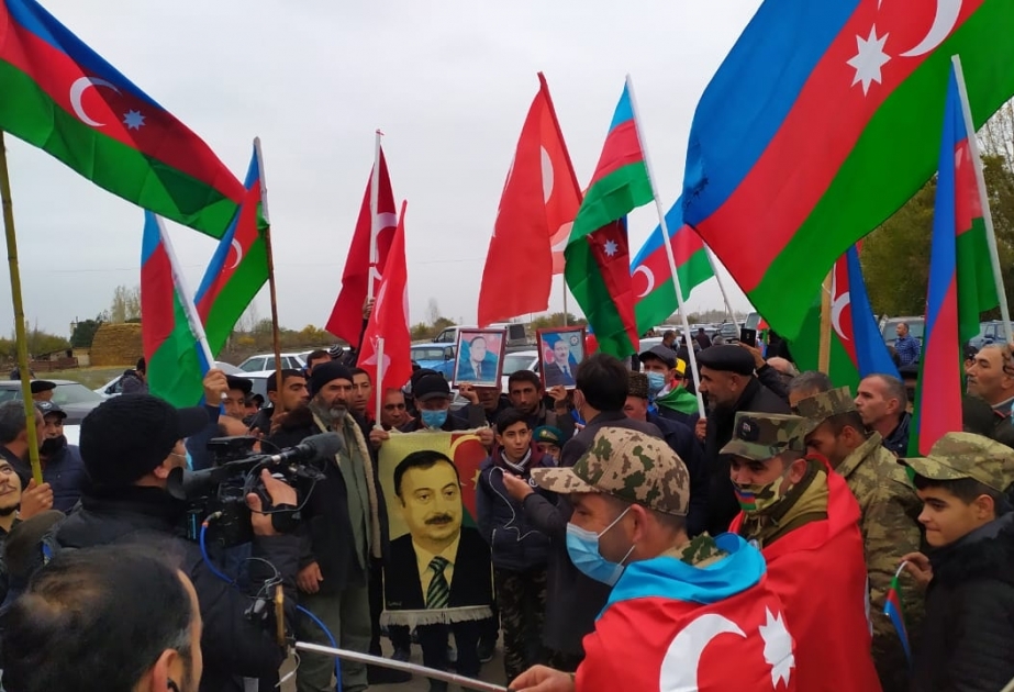 Ağdamlılar doğma rayonlarının işğaldan azad olmasını böyük coşqu ilə qeyd edirlər VİDEO