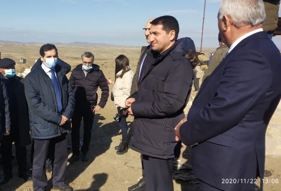 Representantes del cuerpo diplomático acreditado en Azerbaiyán presencian el vandalismo armenio en la ciudad azerbaiyana de Fuzuli