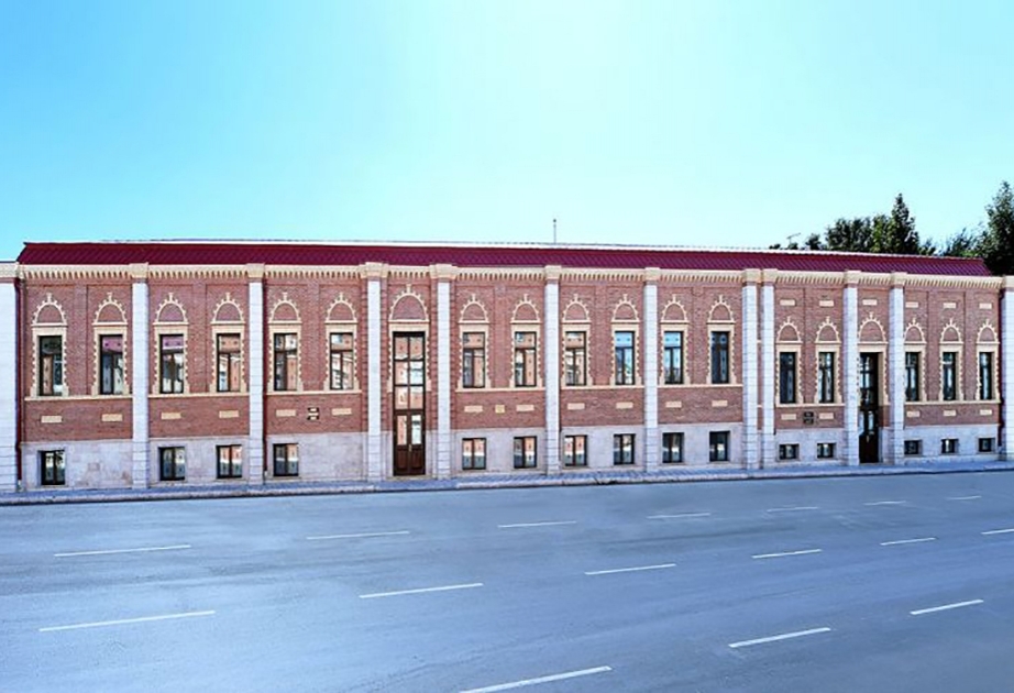 “Naxçıvan” Universitetinin kollektivi Milli Dəyərlər Muzeyini ziyarət edib