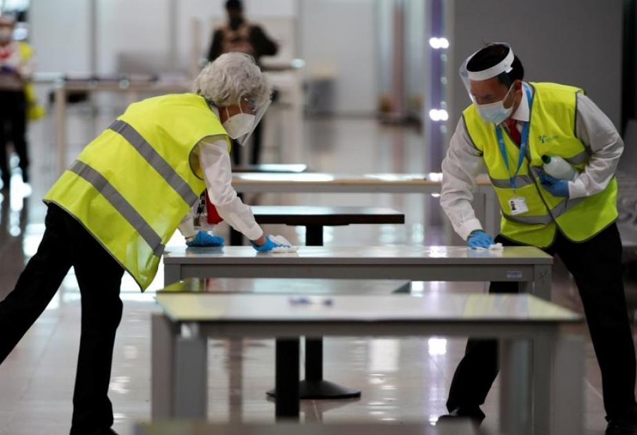 Desde hoy es una obligatoria PCR negativa para entrar a España por avión o barco