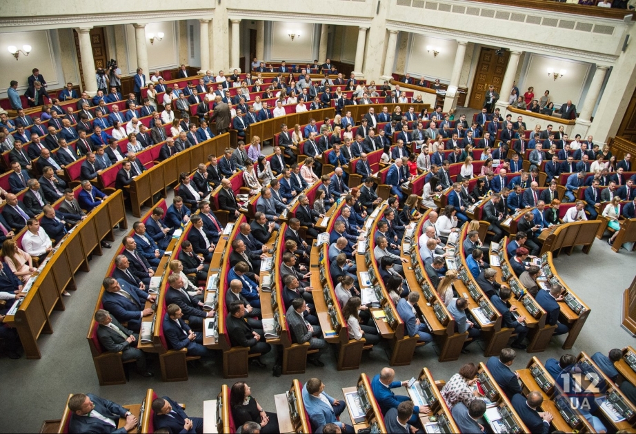 Ukrayna Ali Radasının 27 deputatı və 34 əməkdaşı koronavirusa yoluxub
