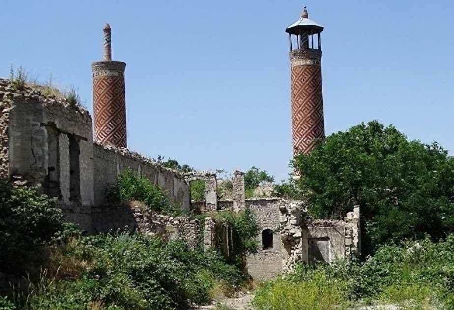Jefes de confesiones religiosas de Azerbaiyán emiten declaración conjunta sobre la destrucción de monumentos religiosos en Karabaj