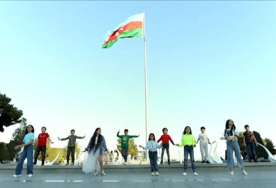 “Oyuq”çu uşaqlar “Can Qarabağ” mahnısına klip çəkdiriblər