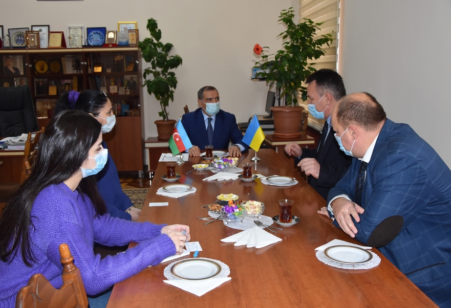 Ukrayna ilə Azərbaycan arasında kitabxana işi sahəsində əməkdaşlıq əlaqələri genişlənir