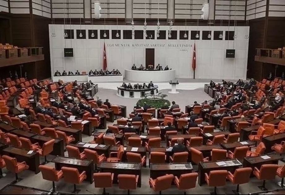 Los partidos políticos turcos condenan la resolución del Senado francés sobre Karabaj