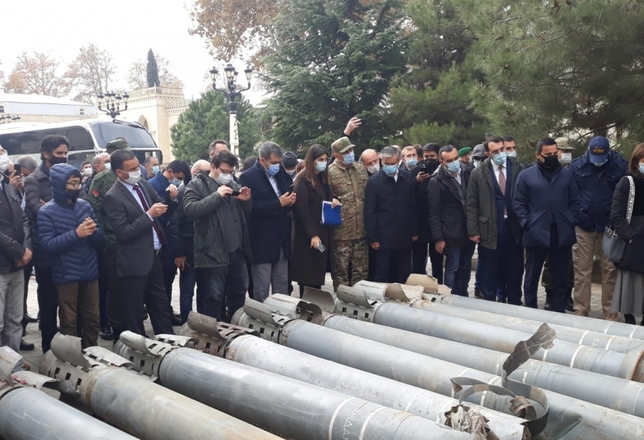 Representantes del cuerpo diplomático se familiarizan con las consecuencias de los crímenes de guerra armenios en Tartar