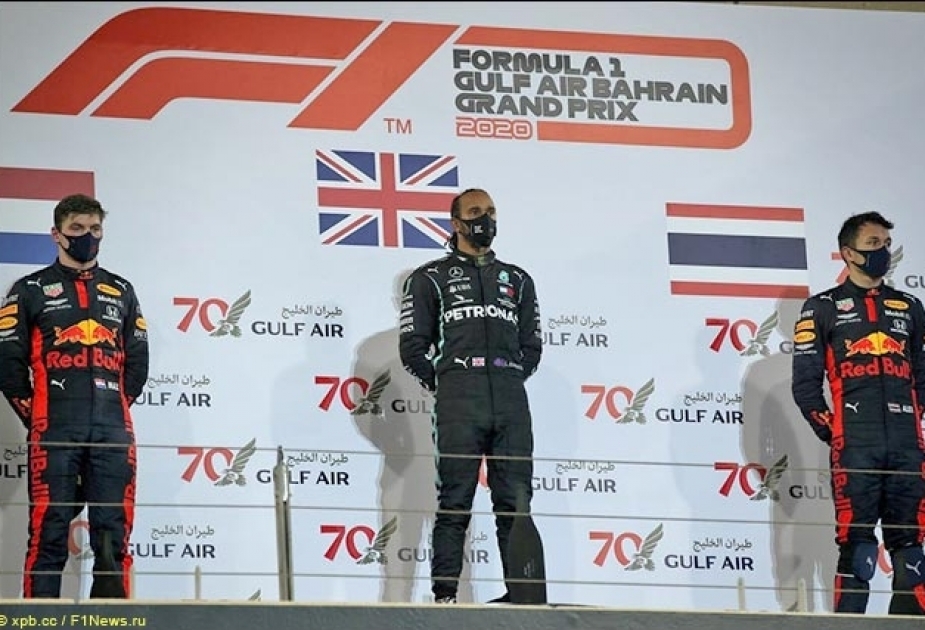 Hamilton wins in Bahrain, Grosjean has major crash