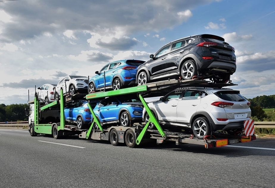 Im Oktober 2020 importiert Aserbaidschan 4195 Fahrzeuge