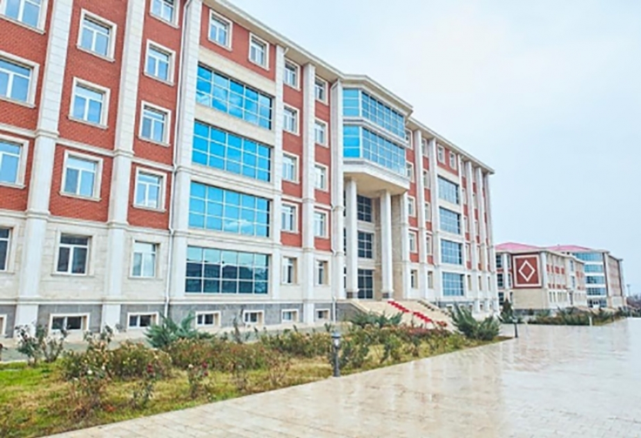 İqtisadiyyat Nazirliyinin əməkdaşları tələbələrlə görüşüb