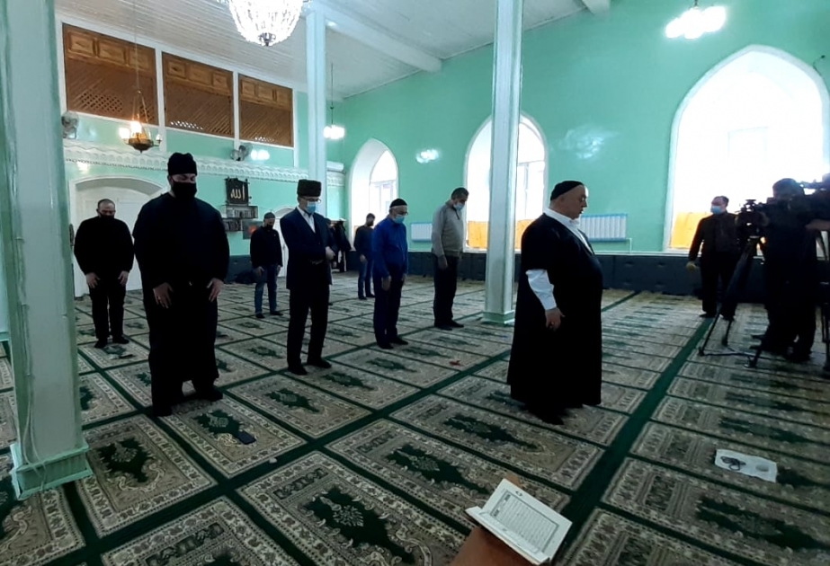 Qubadakı Ərdəbil məscidində şəhidlərin ruhuna dualar oxunub VİDEO