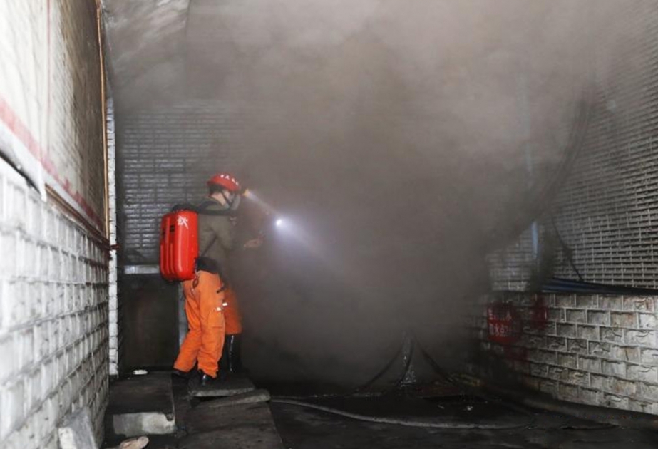 Uno rescatado, 18 muertos en un accidente en una mina de carbón en el suroeste de China