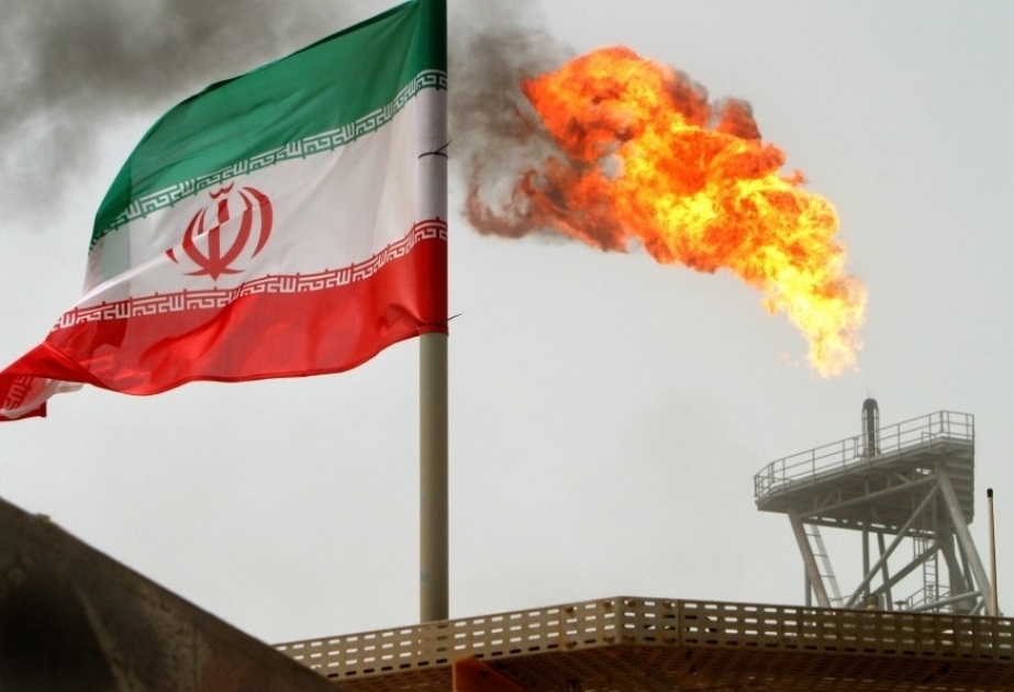 Iran prepares to raise oil exports if sanctions eased