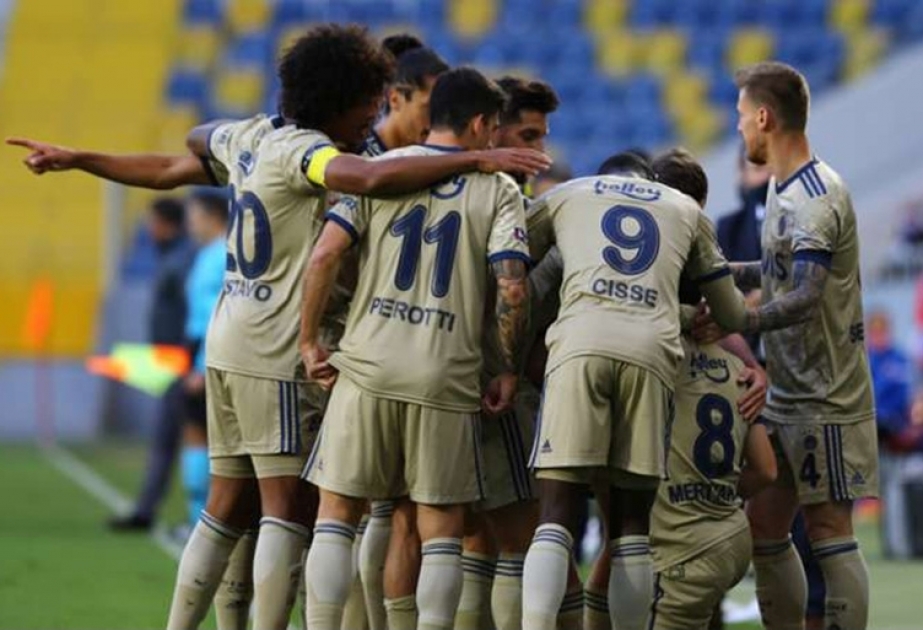 Fenerbahce beat Denizlispor 2-0 in away game