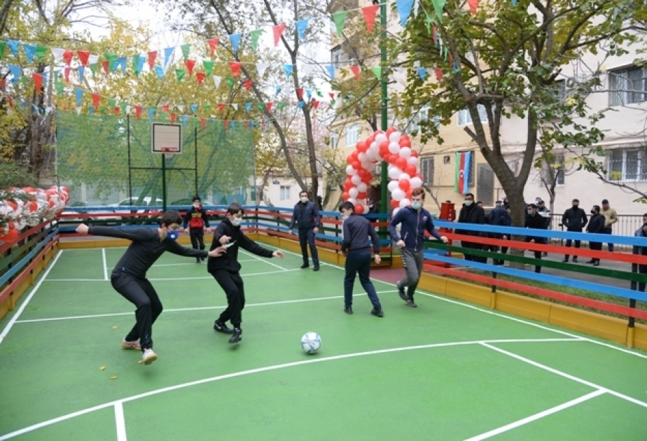 Nəsimi rayonunda növbəti abad həyət sakinlərin istifadəsinə verilib